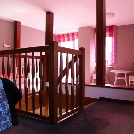 Couette-café Reza 3*