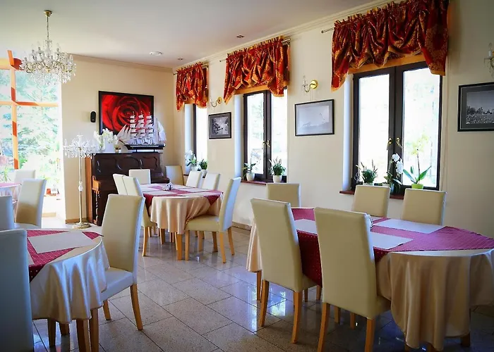 Reza Alojamento de Acomodação e Pequeno-almoço 3*